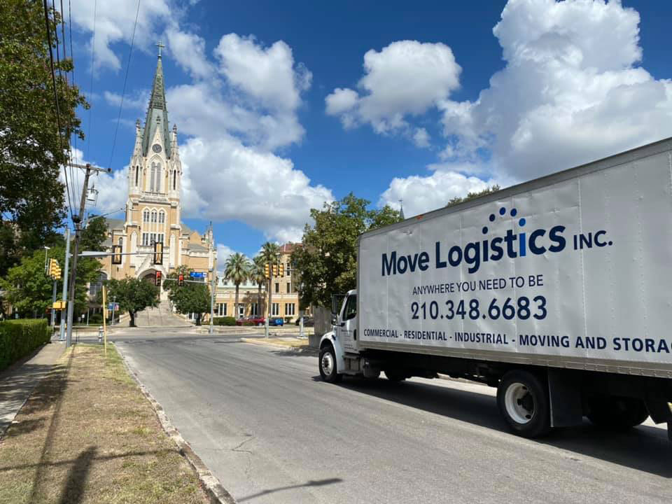 Image of Move Logistics Inc. moving truck approaching Our Lady of The Lake University