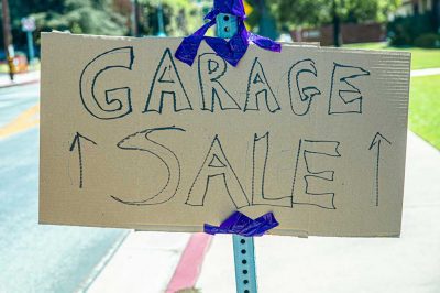 Image of a garage sale sign